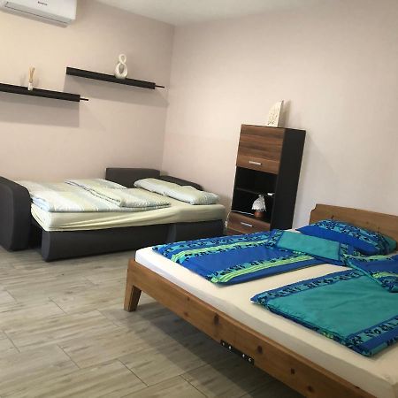 Eddy Apartman Эгер Экстерьер фото