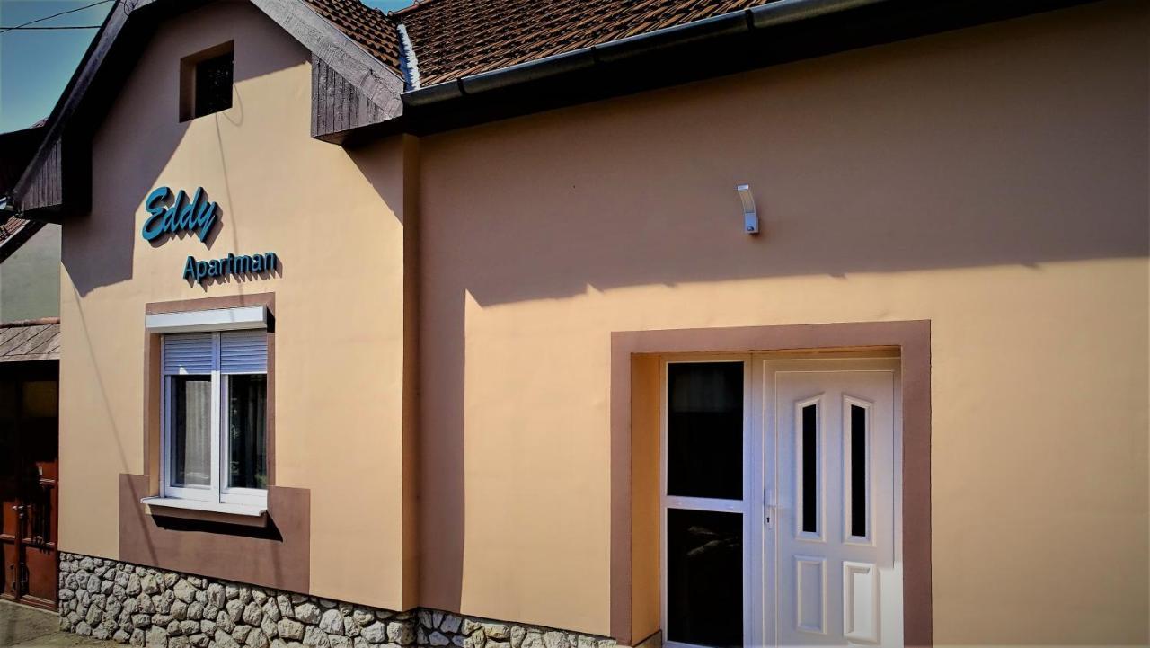 Eddy Apartman Эгер Экстерьер фото